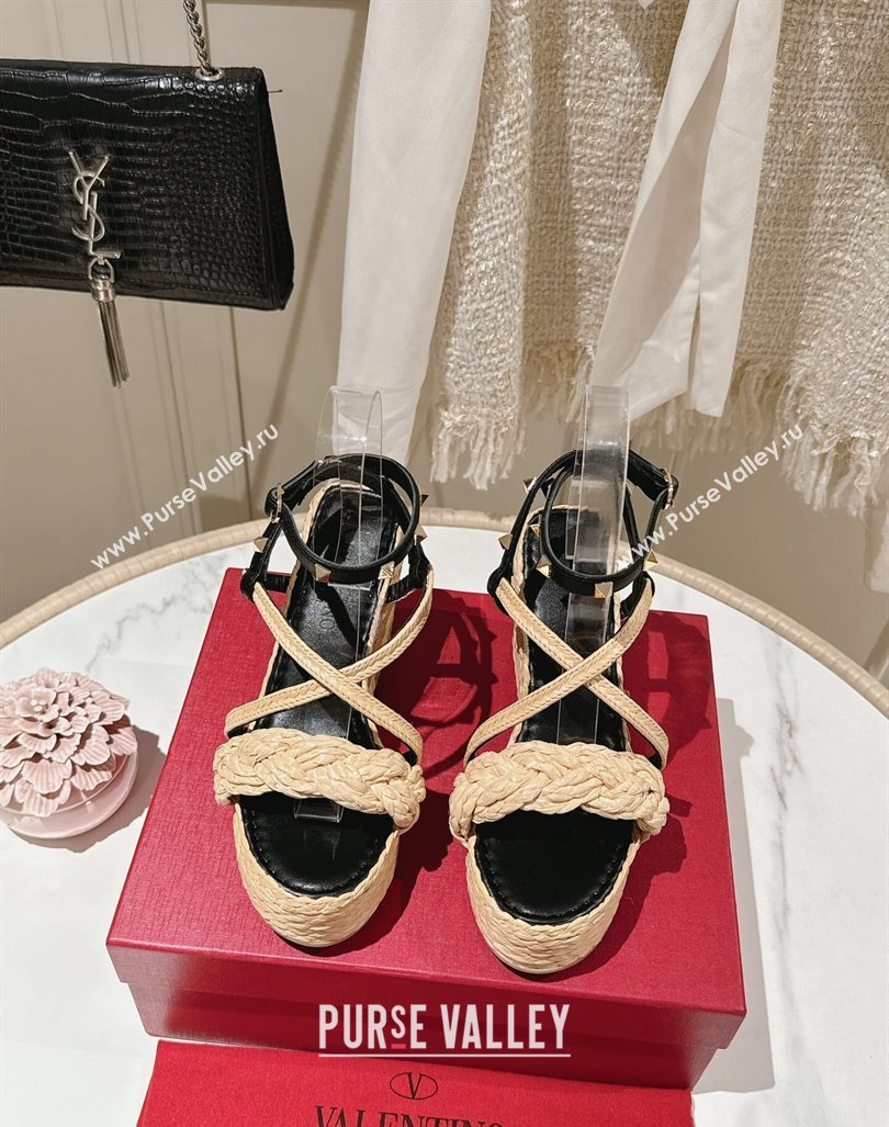 Valentino Rockstud Ankle Strap Wedge Sandals 10cm in Calfskin and Straw-Like Black 2024 0611 (MD-240612109)