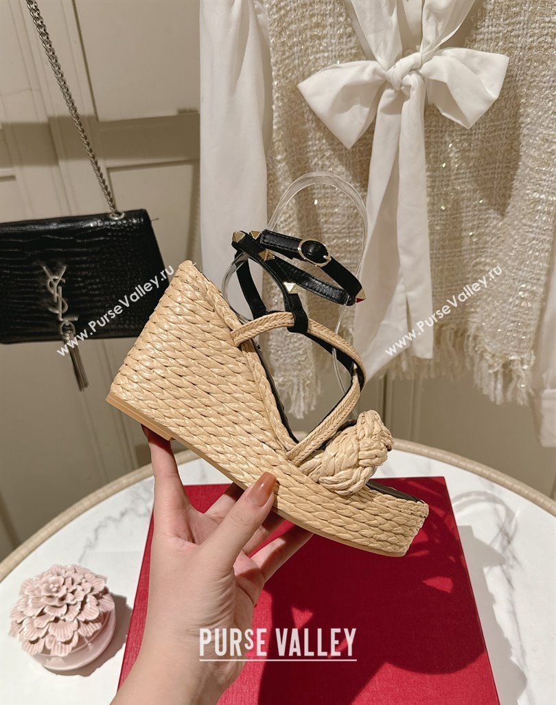 Valentino Rockstud Ankle Strap Wedge Sandals 10cm in Calfskin and Straw-Like Black 2024 0611 (MD-240612109)