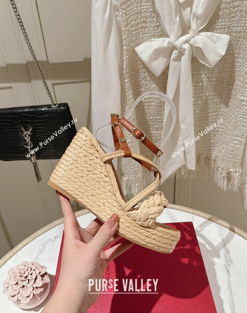 Valentino Rockstud Ankle Strap Wedge Sandals 10cm in Calfskin and Straw-Like Brown 2024 0611 (MD-240612110)