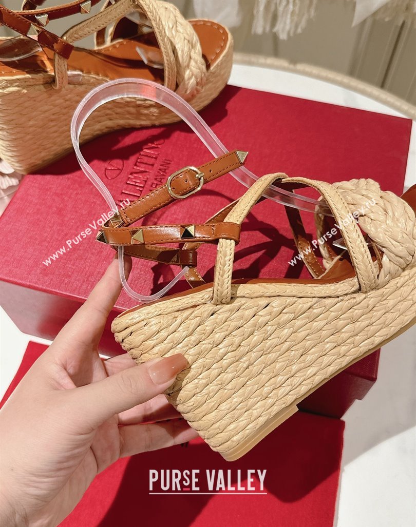 Valentino Rockstud Ankle Strap Wedge Sandals 10cm in Calfskin and Straw-Like Brown 2024 0611 (MD-240612110)