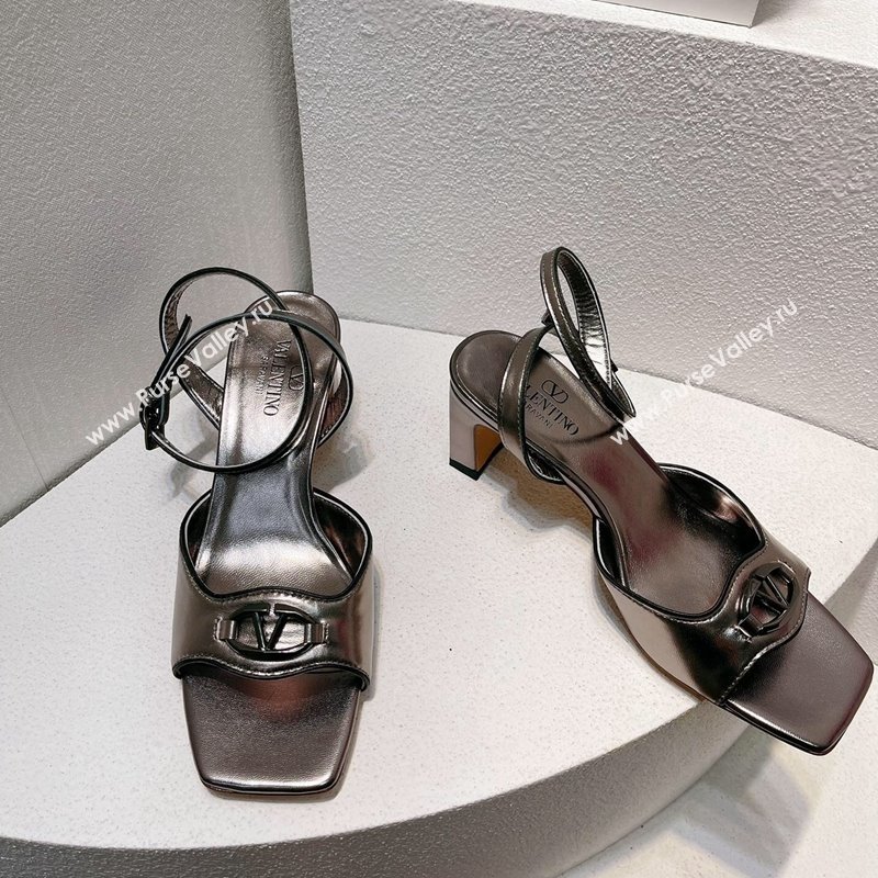 Valentino The Bold Edition VLogo Heel Sandals in Calfskin Grey 2024 0612 (MD-240612011)