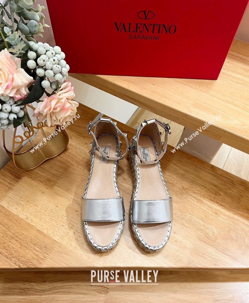 Valentino Rockstud Espadrille Platform Sandals in Grained Calfskin Silver 2024 0612 (MD-240612083)