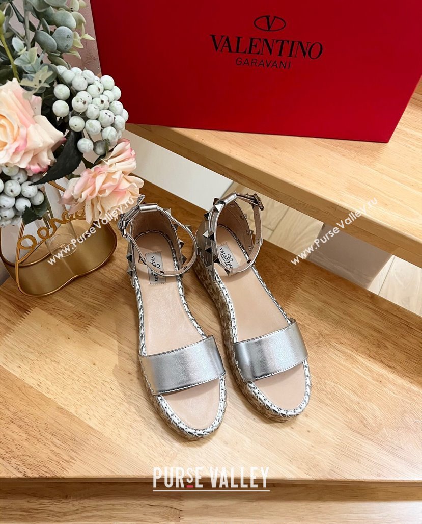 Valentino Rockstud Espadrille Platform Sandals in Grained Calfskin Silver 2024 0612 (MD-240612083)