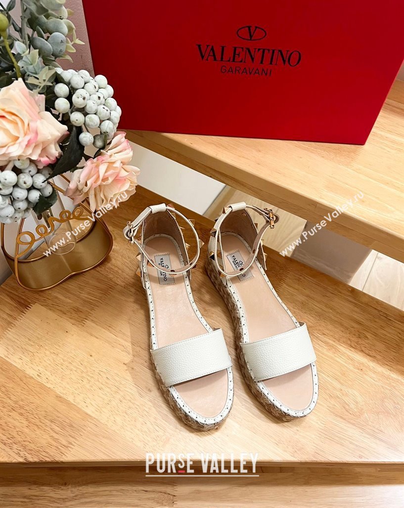 Valentino Rockstud Espadrille Platform Sandals in Grained Calfskin White 2024 0612 (MD-240612086)