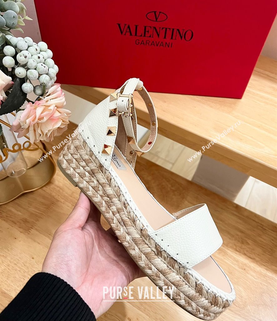 Valentino Rockstud Espadrille Platform Sandals in Grained Calfskin White 2024 0612 (MD-240612086)