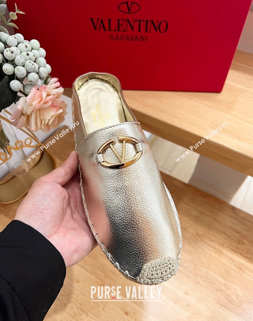 Valentino The Bold Edition VLogo Espadrille Flat Mules in Grained Calfskin Gold 2024 0612 (MD-240612091)