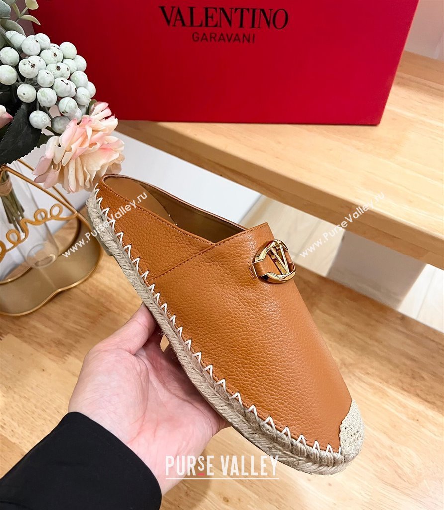 Valentino The Bold Edition VLogo Espadrille Flat Mules in Grained Calfskin Brown 2024 0612 (MD-240612092)