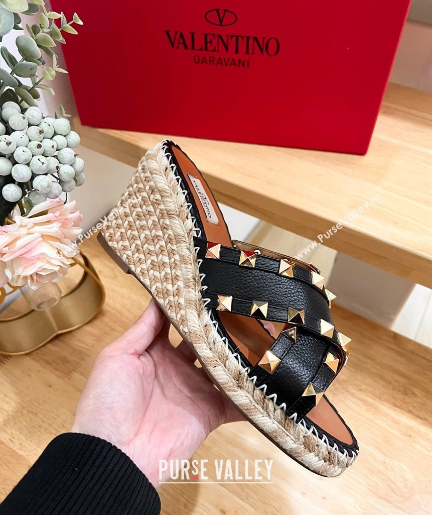 Valentino Rockstud Espadrille Wedge Slides Sandal in Grained Calfskin Black 2024 0612 (MD-240612098)