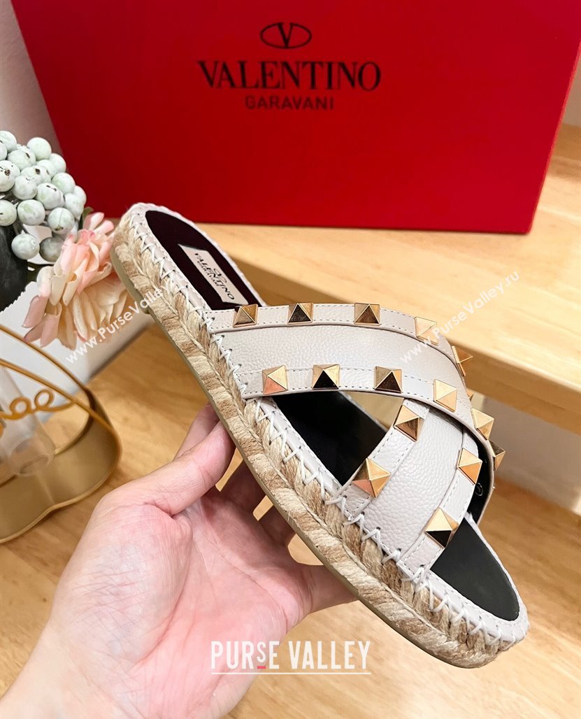 Valentino Rockstud Espadrille Flat Slides Sandal in Grained Calfskin Grey 2024 0612 (MD-240612101)