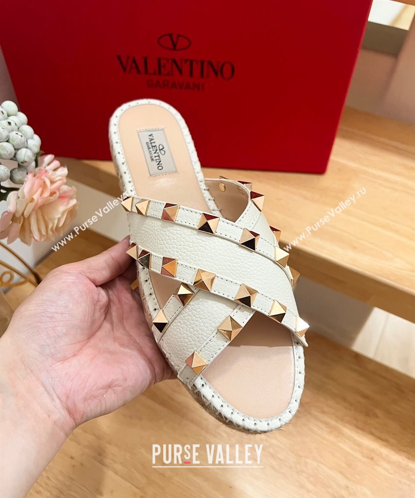 Valentino Rockstud Espadrille Flat Slides Sandal in Grained Calfskin White 2024 0612 (MD-240612102)