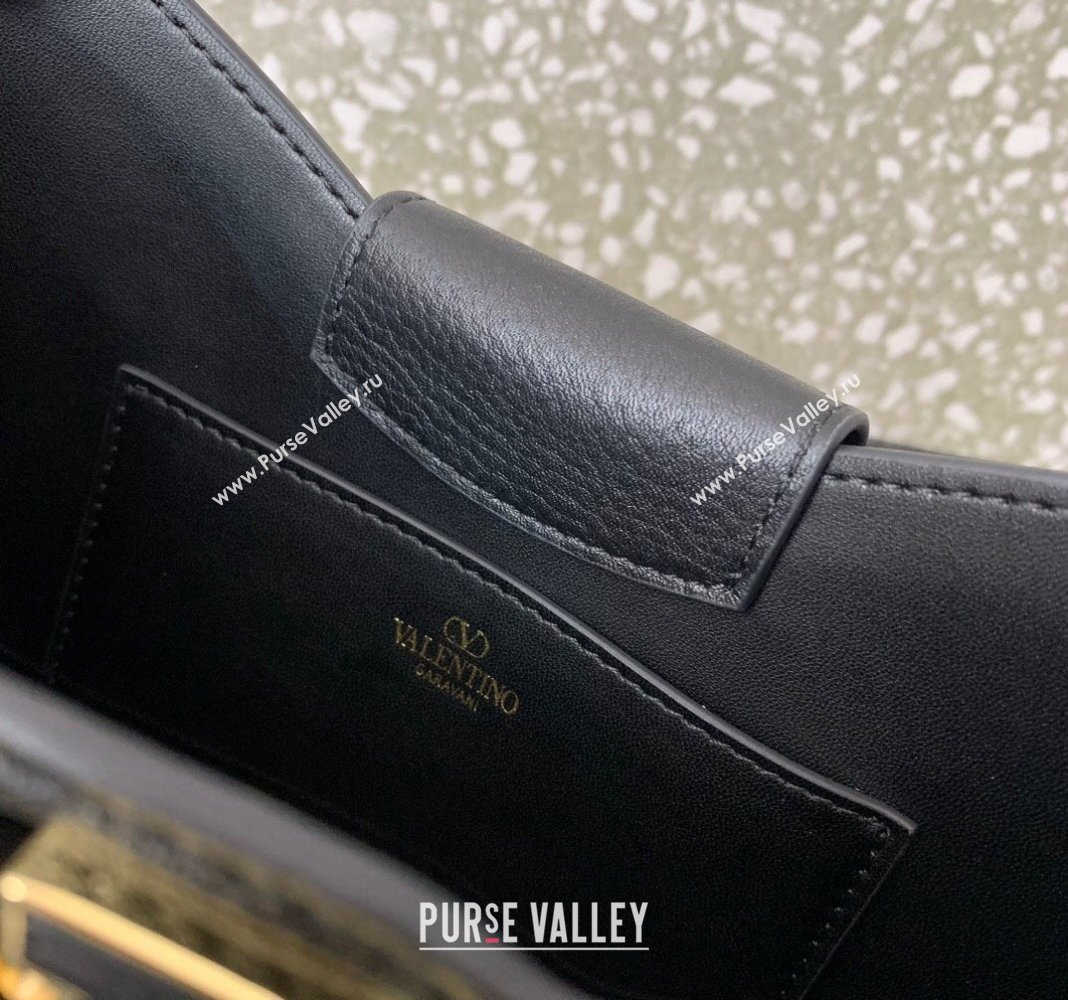 Valentino VLogo Signature Shoulder bag in Soft Grained Calfskin Black 2024 0119 (LN-240624013)