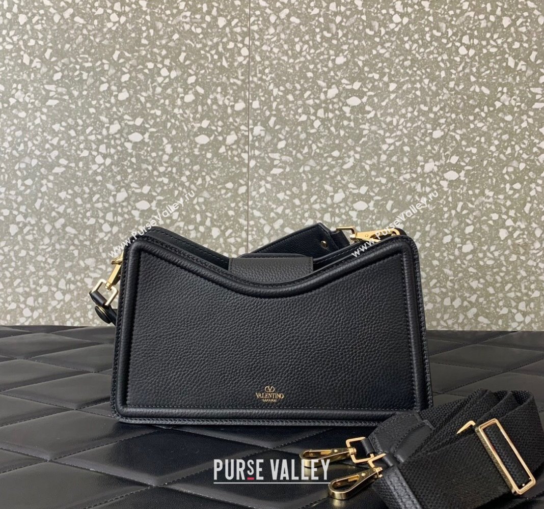 Valentino VLogo Signature Shoulder bag in Soft Grained Calfskin Black 2024 0119 (LN-240624013)