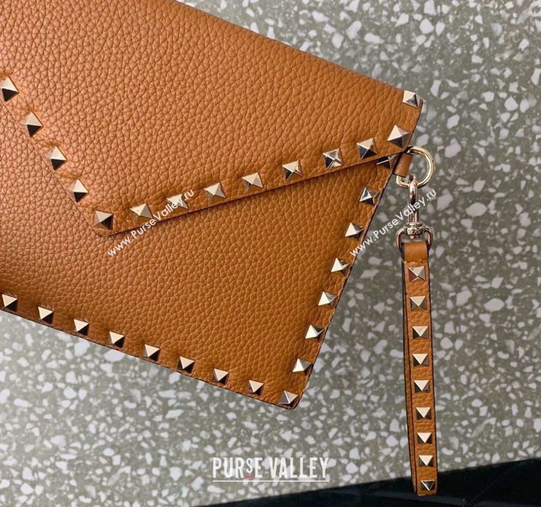 Valentino Rockstud Grainy Calfskin pouch Brown 2024 VLTN053 (LN-240624020)
