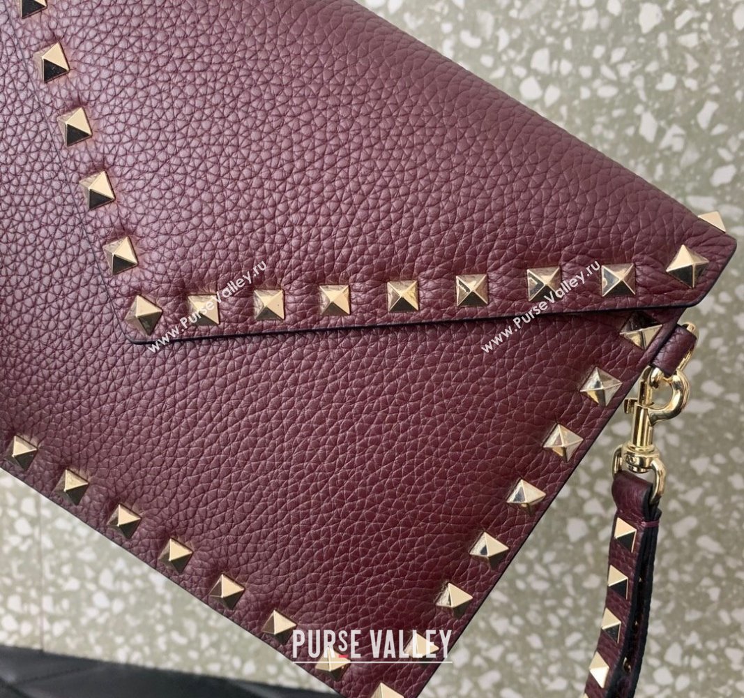 Valentino Rockstud Grainy Calfskin pouch Burgundy 2024 VLTN053 (LN-240624021)