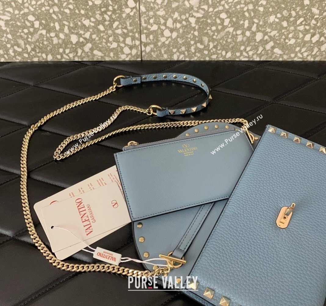 Valentino Rockstud Wallet with Chain in Grainy Calfskin Dusty Blue 2024 059 (LN-240624009)