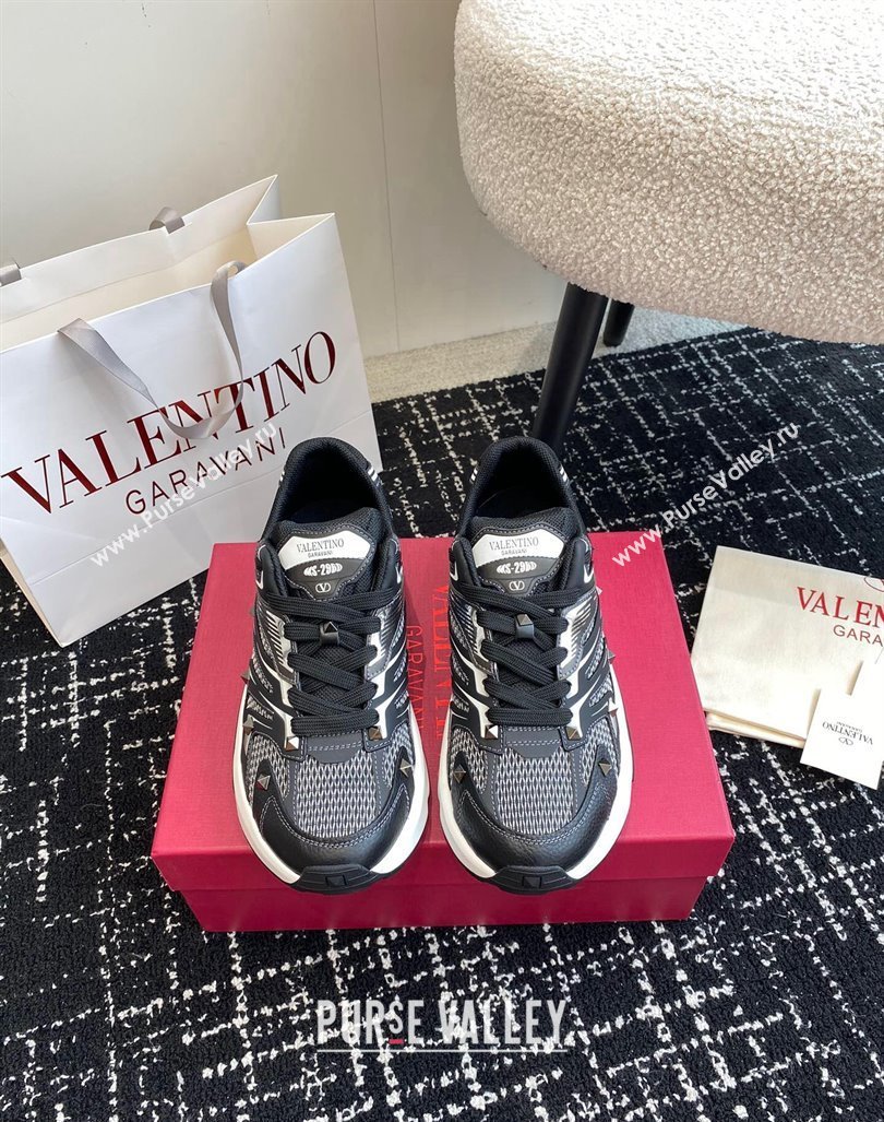 Valentino Mens Rockstud True Act Sneakers in Knit Mesh Black 2024 0812 (KL-240812131)