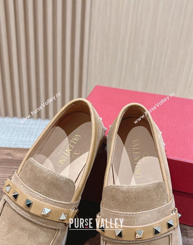 Valentino Leisure Flows Rockstud Loafers in Suede Camel Brown 2024 0812 (KL-240812133)