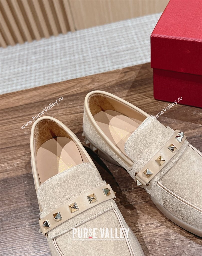 Valentino Leisure Flows Rockstud Loafers in Suede Beige 2024 0812 (KL-240812134)