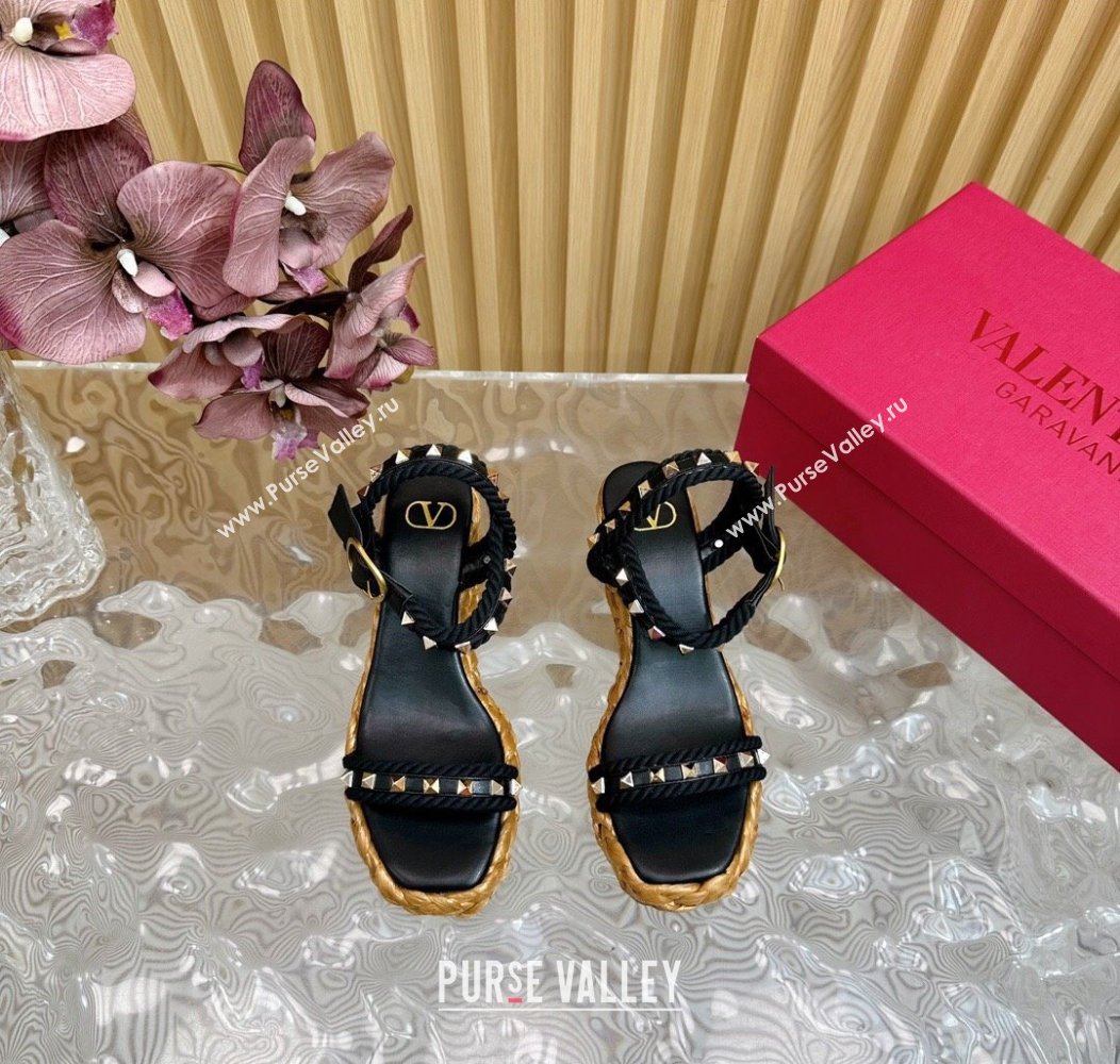 Valentino Roman Stud Wedge Sandals 4.5/7.5cm with Straw-Like Outsole Black 2024 (MD-241116038)