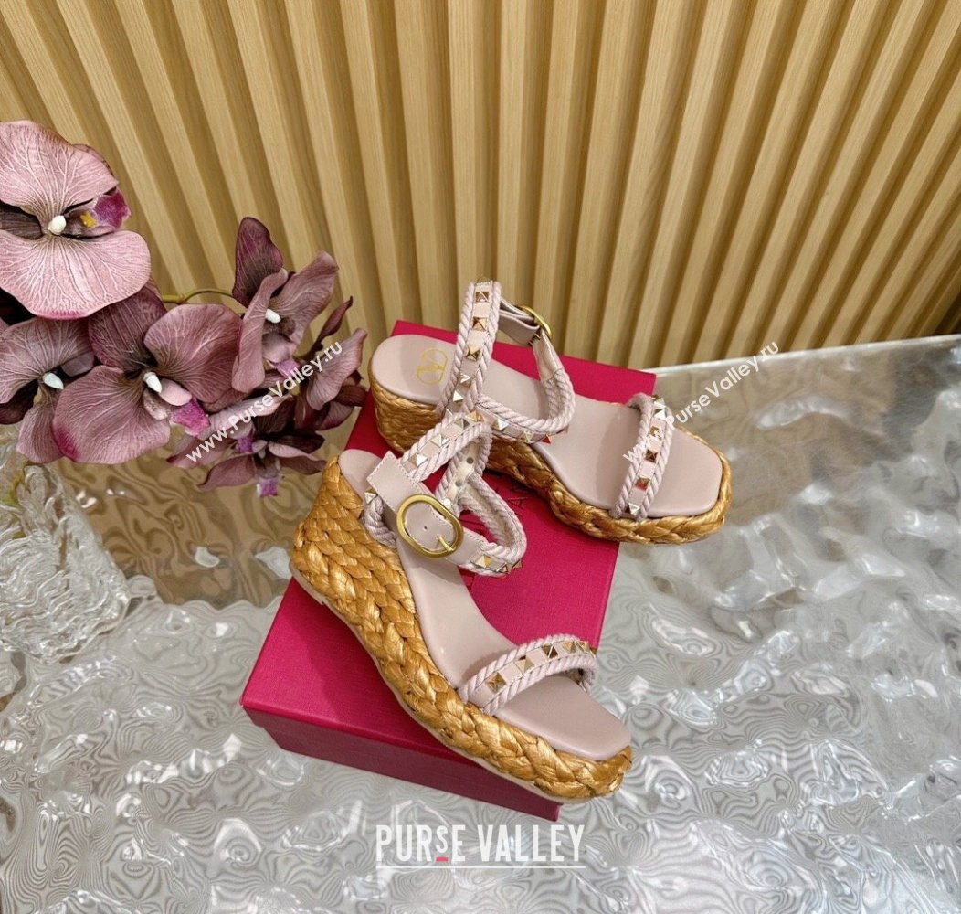 Valentino Roman Stud Wedge Sandals 4.5/7.5cm with Straw-Like Outsole Powder Pink 2024 (MD-241116039)