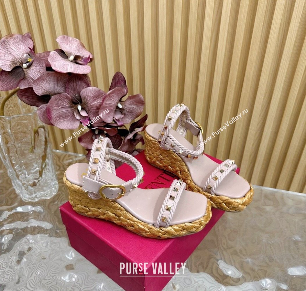 Valentino Roman Stud Wedge Sandals 4.5/7.5cm with Straw-Like Outsole Powder Pink 2024 (MD-241116039)