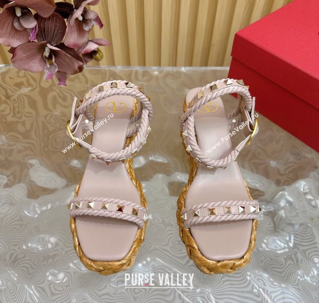 Valentino Roman Stud Wedge Sandals 4.5/7.5cm with Straw-Like Outsole Powder Pink 2024 (MD-241116039)