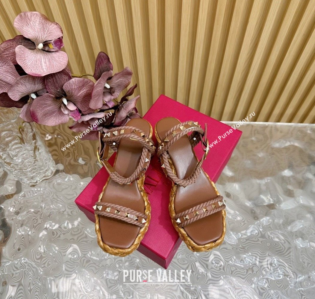 Valentino Roman Stud Wedge Sandals 4.5/7.5cm with Straw-Like Outsole Brown 2024 (MD-241116040)