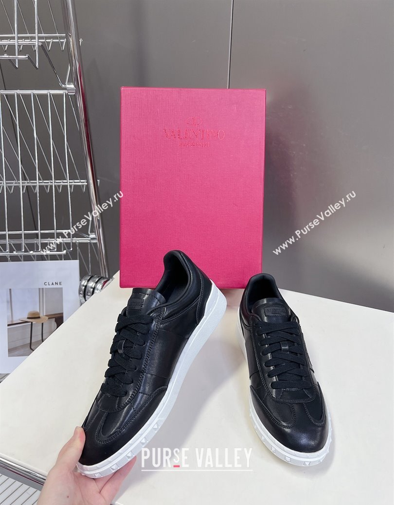 Valentino Upvillage Trainer Sneakers in Calfskin Leather with Logo Web Black 2024 (MD-241116028)