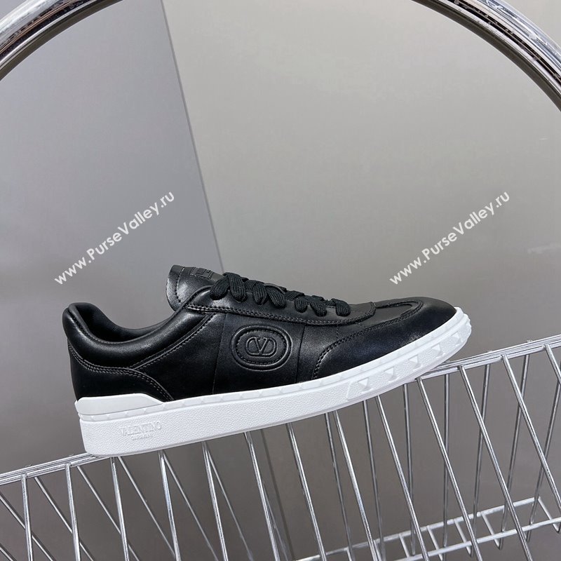 Valentino Upvillage Trainer Sneakers in Calfskin Leather with Logo Web Black 2024 (MD-241116028)