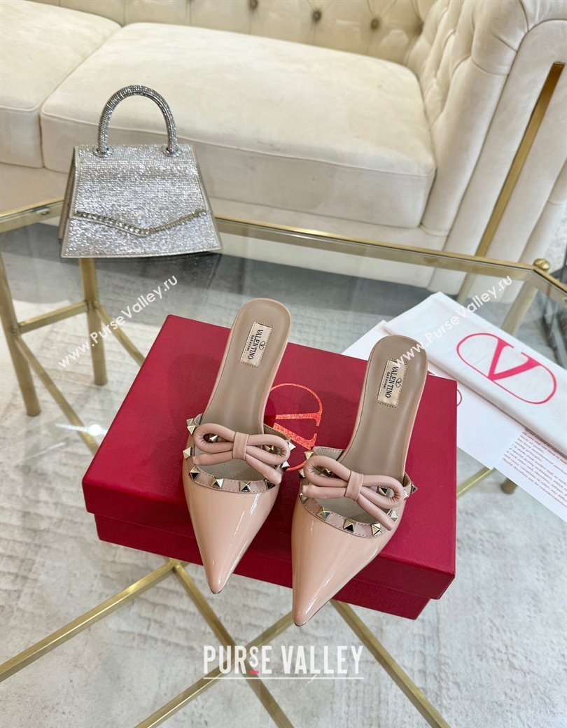 Valentino Rockstud Mules 6cm with Bow in Patent Calfskin Dusty Pink 2024 0328 (MD-241118034)