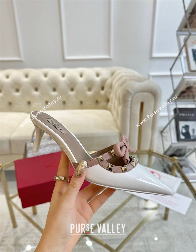 Valentino Rockstud Mules 6cm with Bow in Patent Calfskin White 2024 0328 (MD-241118036)