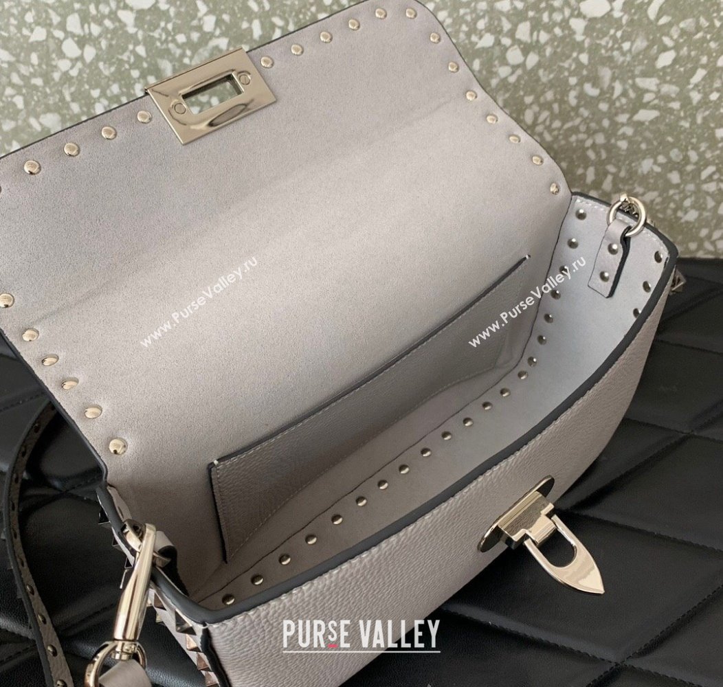 Valentino Rockstud crossbody bag in grainy calfskin with iconic hook Grey 2024 5070 (LN-241214015)