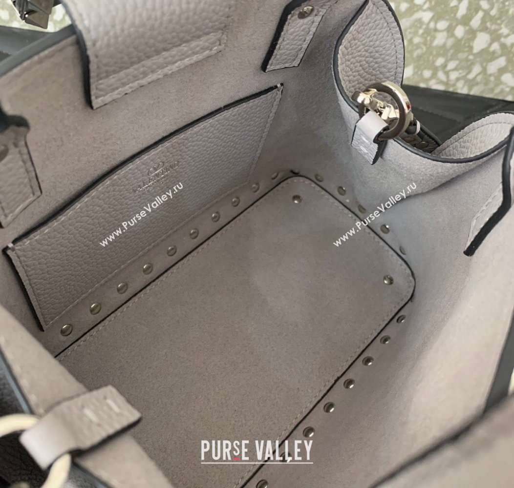 Valentino Rockstud small top handle bag in grainy calfskin Grey 2024 5060 (LN-241214005)