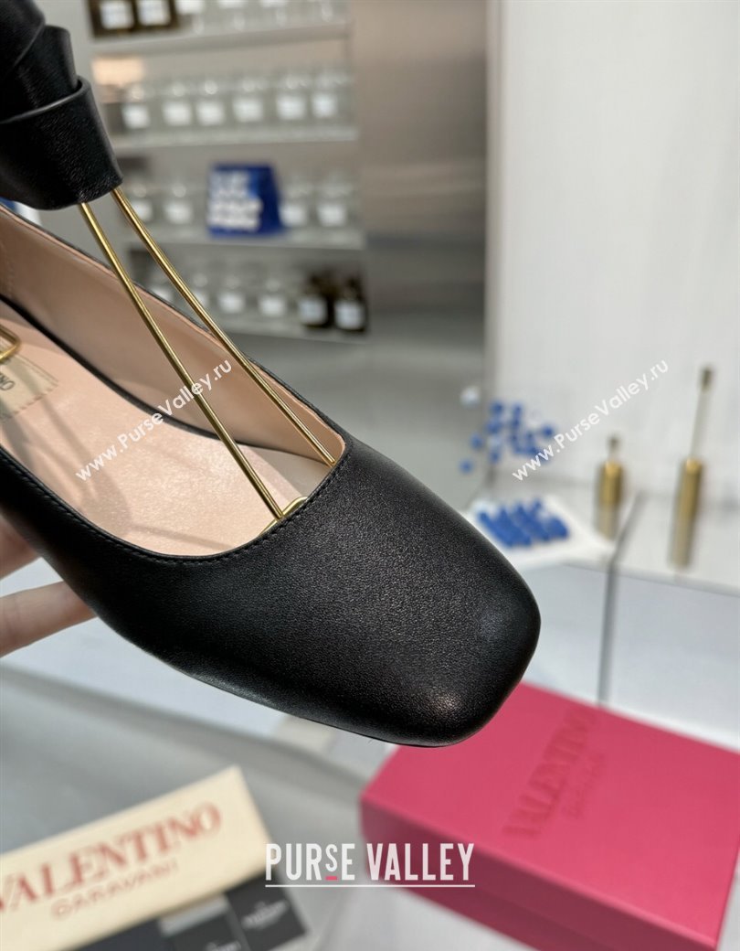 Valentino Calfskin Ballerina Flats with Ankle Strap Black 2024 1226 (XL-241226002)