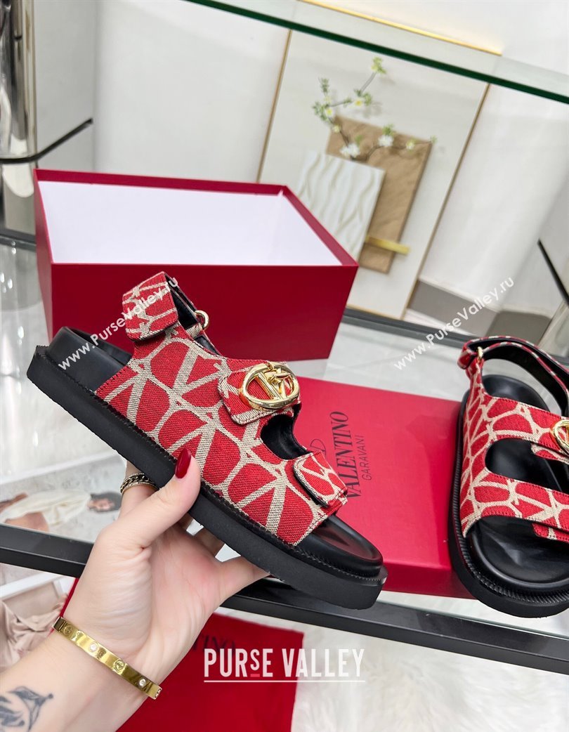 Valentino VLogo Locker Flat Strap Sandals in Toile Iconographe Fabric Red 2025 VLTN02254 (MD-250225114)