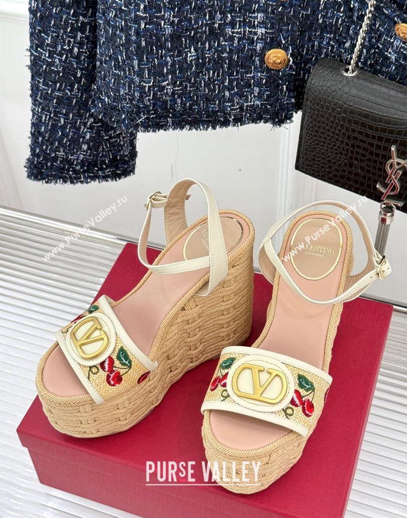 Valentino VLogo Signature Cherryfic Wedge Sandals 12cm in Jacquard Synthetic Raffia and Rope White 2025 (MD-250428015)