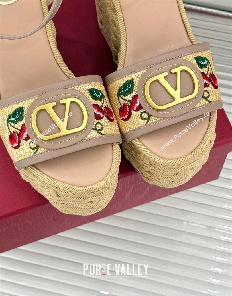 Valentino VLogo Signature Cherryfic Wedge Sandals 12cm in Jacquard Synthetic Raffia and Rope Dusty Pink 2025 (MD-250428017)