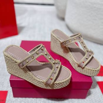 Valentino Rockstud Wedge Slides Sandal 10cm in Nappa Leather and Rope Dusty Pink 2025 VLTN042802 (MD-250428019)