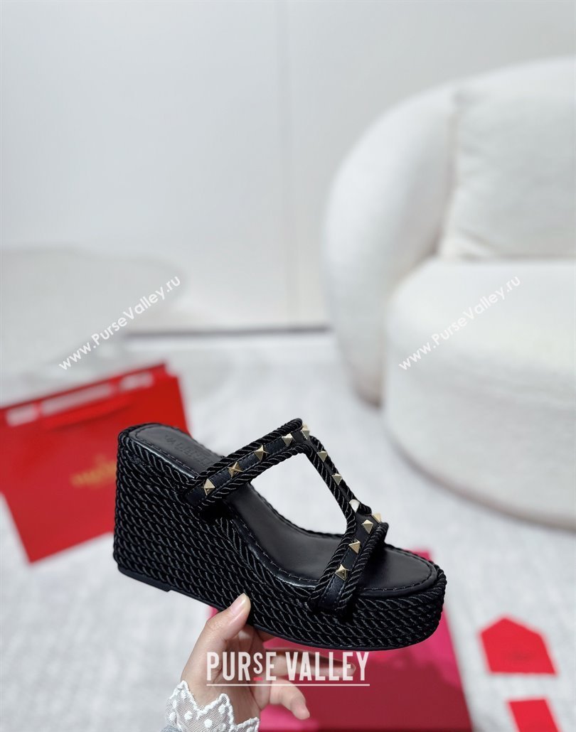 Valentino Rockstud Wedge Slides Sandal 10cm in Nappa Leather and Rope Black 2025 VLTN042802 (MD-250428020)