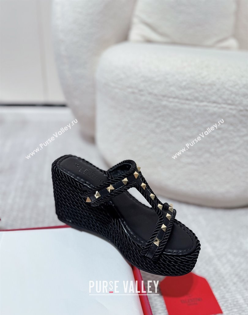 Valentino Rockstud Wedge Slides Sandal 10cm in Nappa Leather and Rope Black 2025 VLTN042802 (MD-250428020)