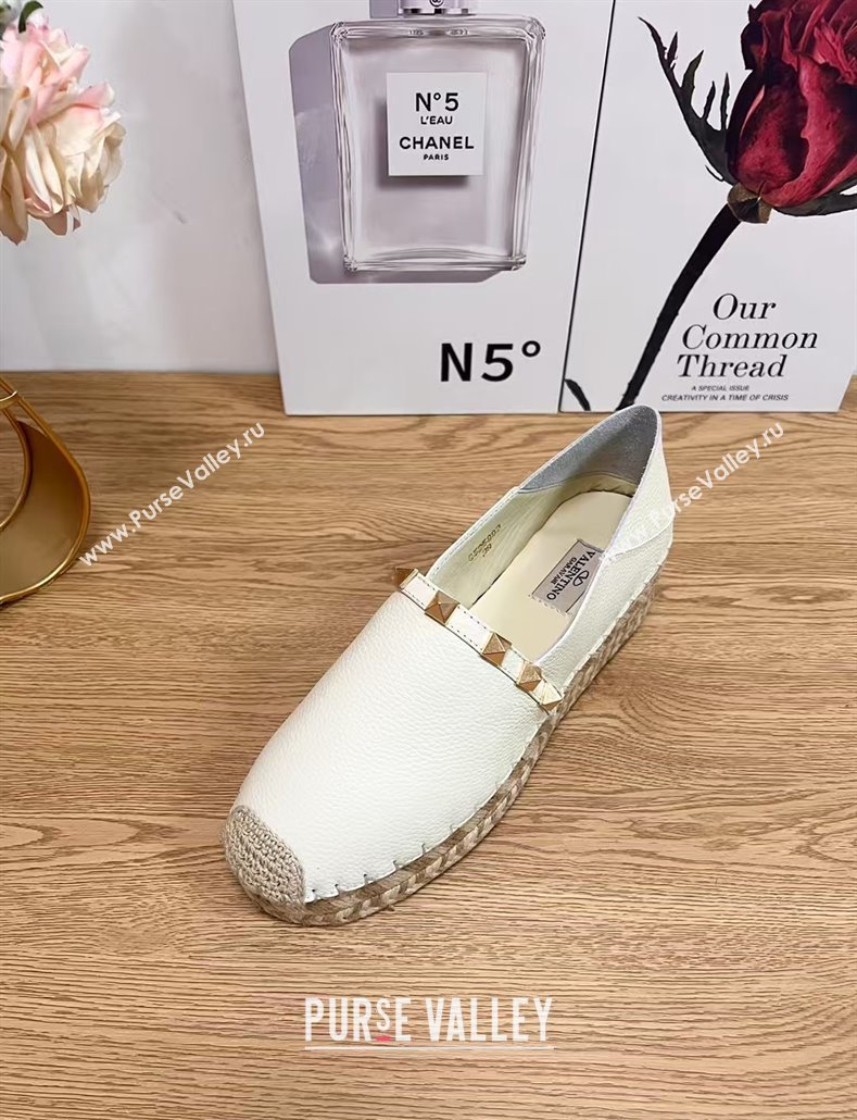 Valentino Rockstud Platform Espadrilles 2cm in Grained Calfskin White 2025 0426 (JD-250426097)