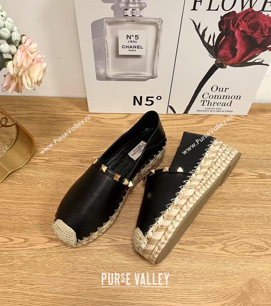 Valentino Rockstud Platform Espadrilles 2cm in Grained Calfskin Black 2025 0426 (JD-250426098)