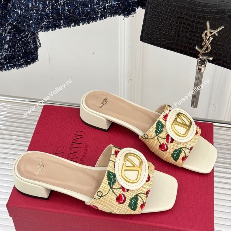 Valentino VLogo Signature Cherryfic Heel Slides Sandal 3cm in Jacquard Synthetic Raffia White 2025 (MD-250428036)