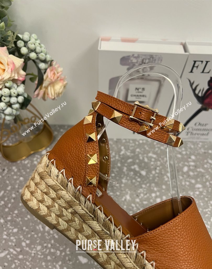 Valentino Rockstud Platform Espadrilles in Grained Calfskin with Ankle Strap Brown 2025 (JD-250426105)