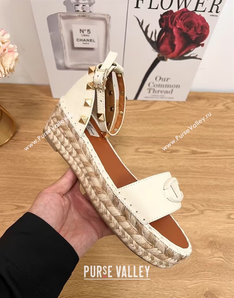 Valentino Vlogo Platform Espadrille Sandals in Grained Calfskin White 2025 0426 (JD-250426100)
