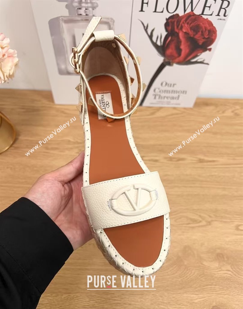 Valentino Vlogo Platform Espadrille Sandals in Grained Calfskin White 2025 0426 (JD-250426100)