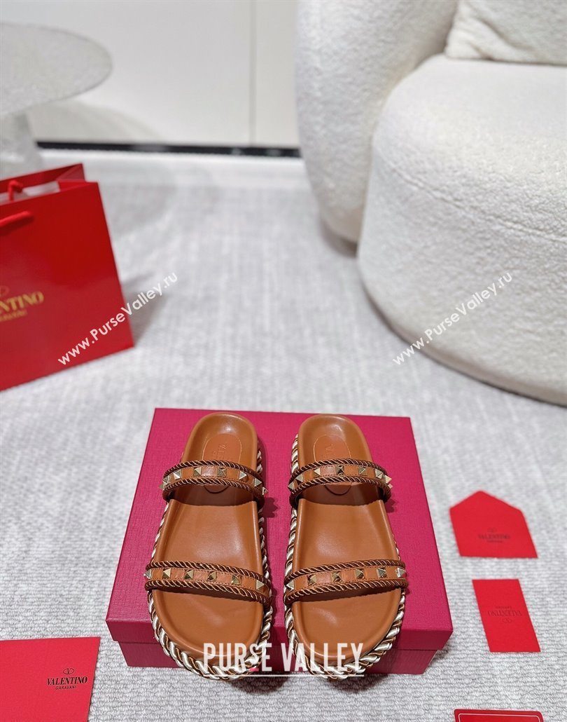 Valentino Rockstud Flat Slides Sandal in Calfskin and Cord Brown Upper 2025 VLTN042801 (MD-250428001)