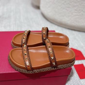 Valentino Rockstud Flat Slides Sandal in Calfskin and Cord Brown2 2025 VLTN042801 (MD-250428004)