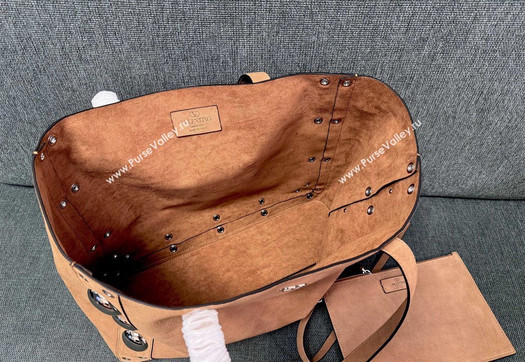 Valentino Medium Nellcôte Shopping Bag in Suede with Ball Studs Light Brown 2025 3177 (JD-250520069)