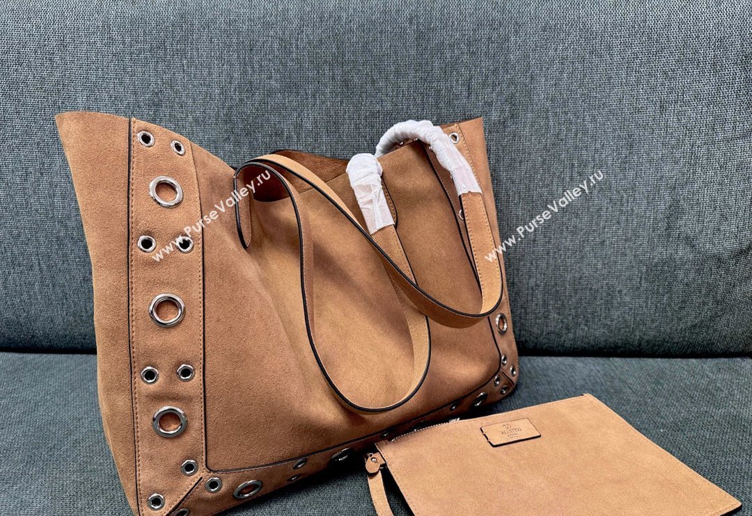 Valentino Medium Nellcôte Shopping Bag in Suede with Ball Studs Light Brown 2025 3177 (JD-250520069)